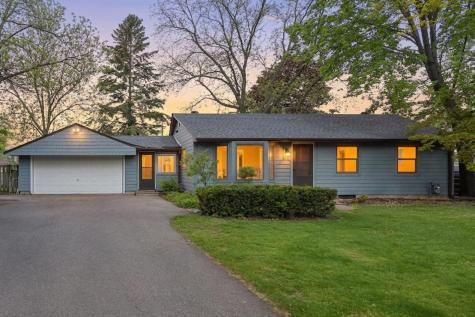 6101 Upper Afton Circle Woodbury MN 55125