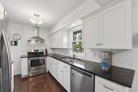 6101 Upper Afton Circle Woodbury MN 55125