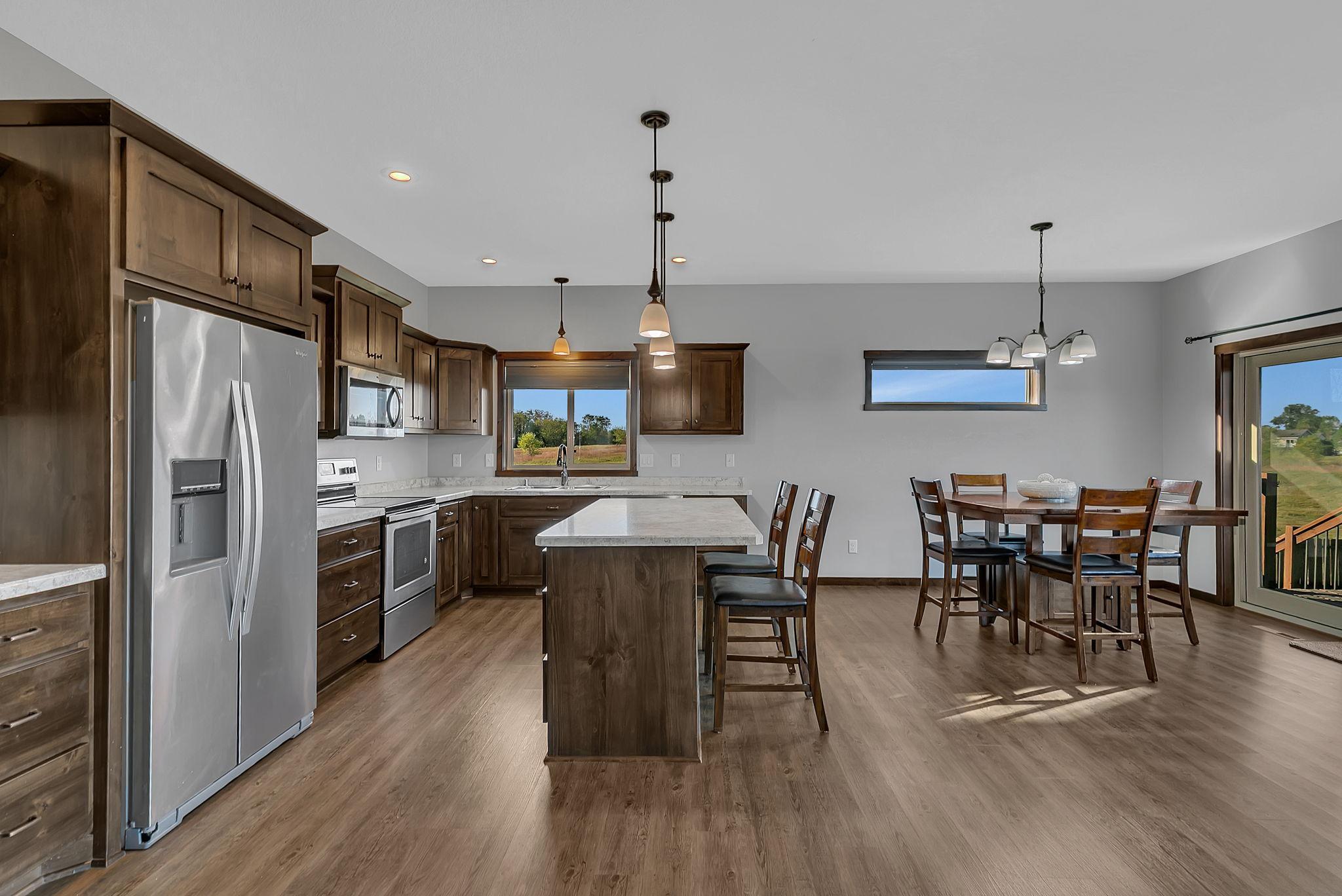 931 Waters Edge Circle Avon MN 56310