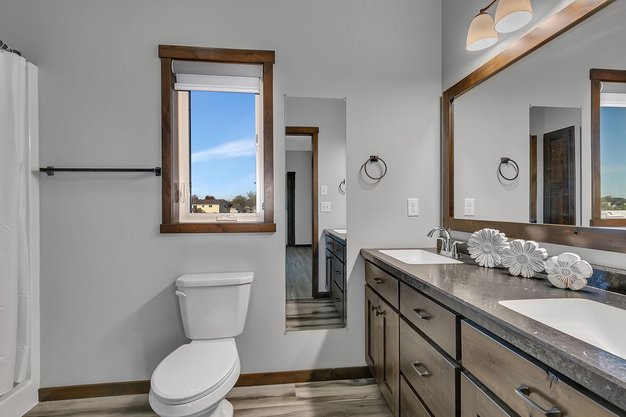 931 Waters Edge Circle Avon MN 56310