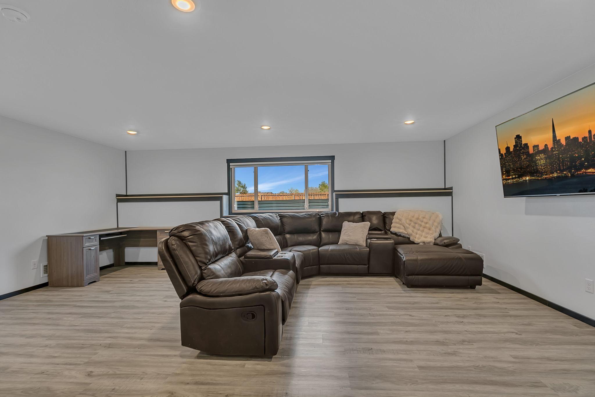 931 Waters Edge Circle Avon MN 56310