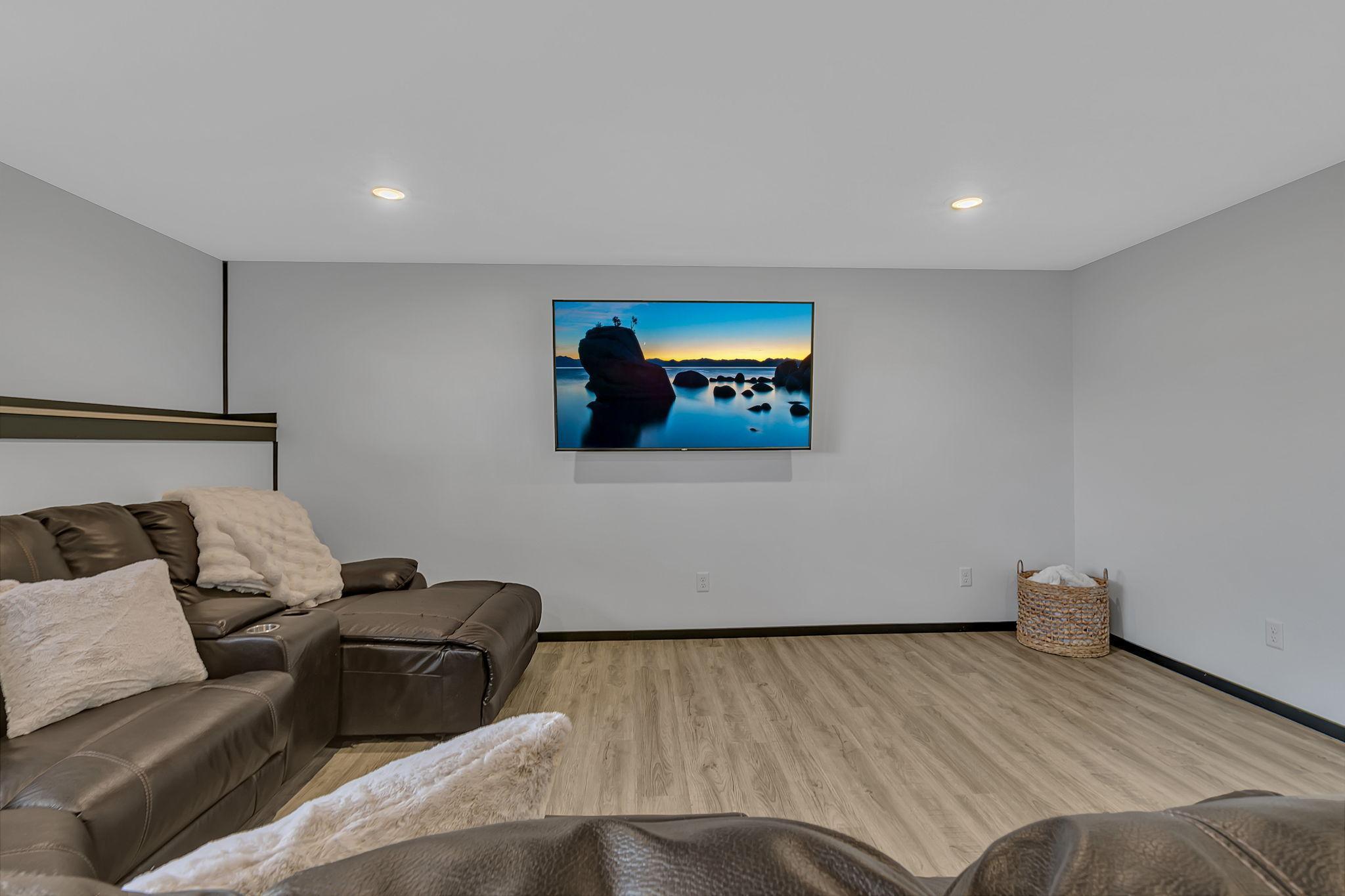 931 Waters Edge Circle Avon MN 56310