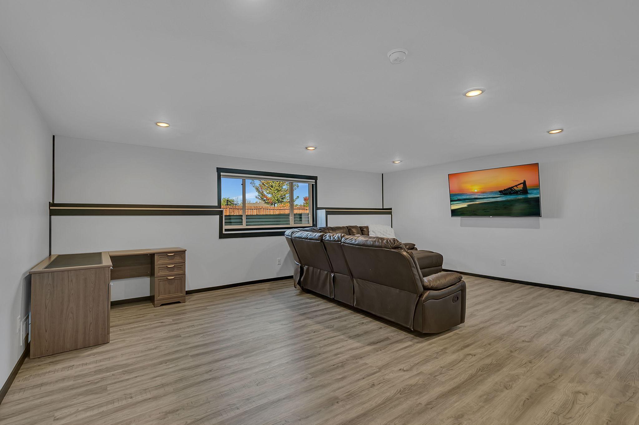 931 Waters Edge Circle Avon MN 56310