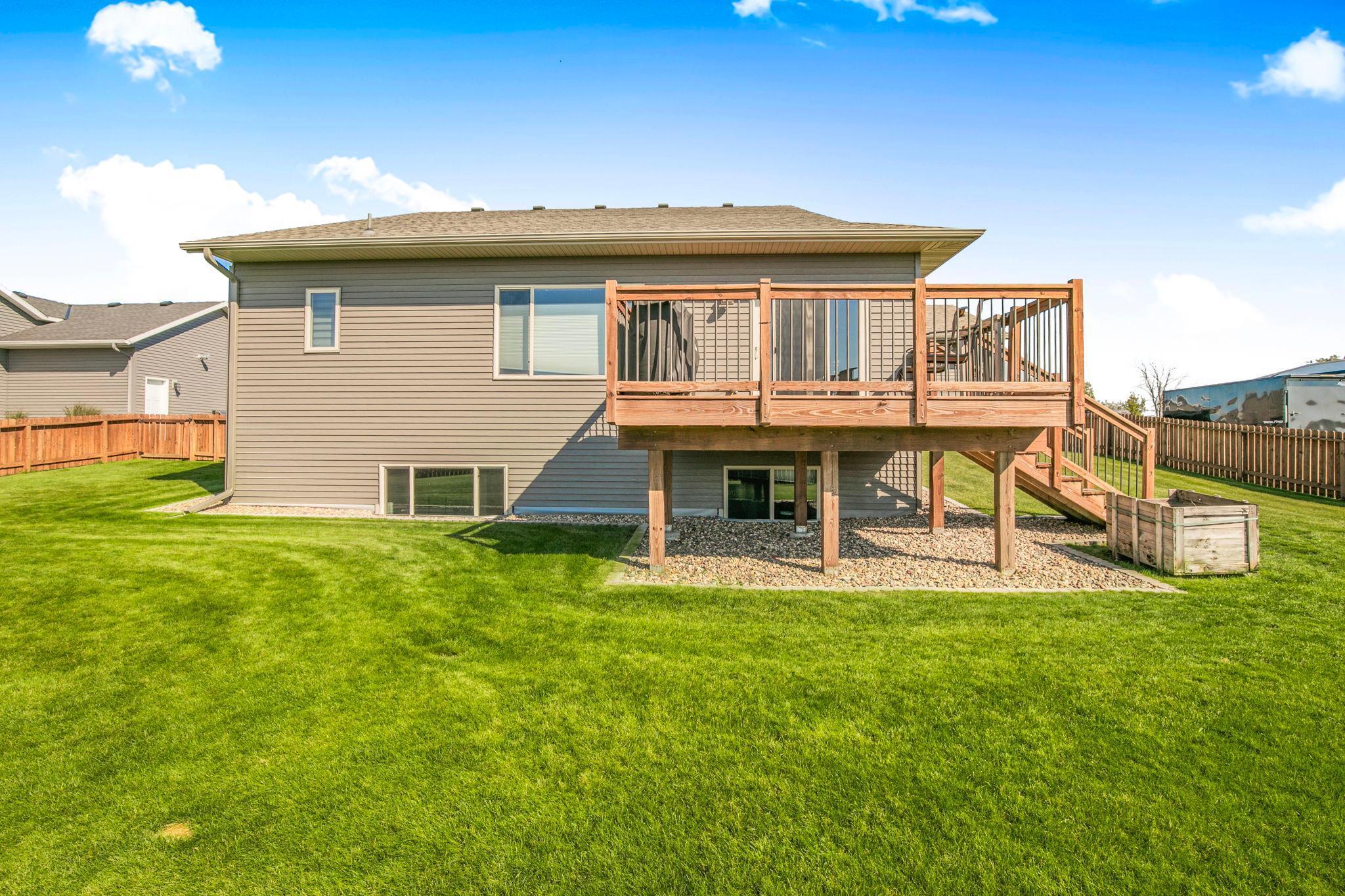 931 Waters Edge Circle Avon MN 56310