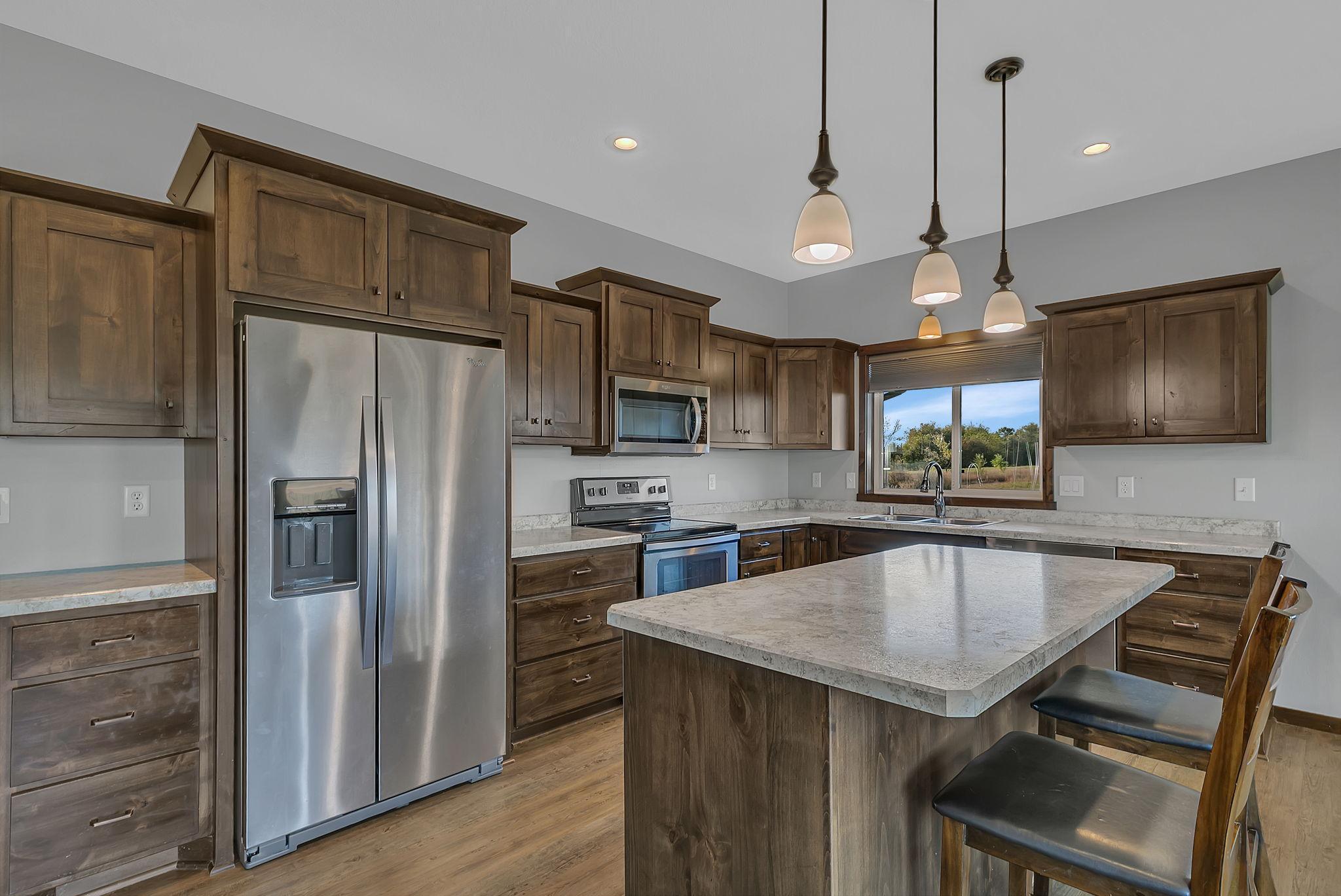 931 Waters Edge Circle Avon MN 56310