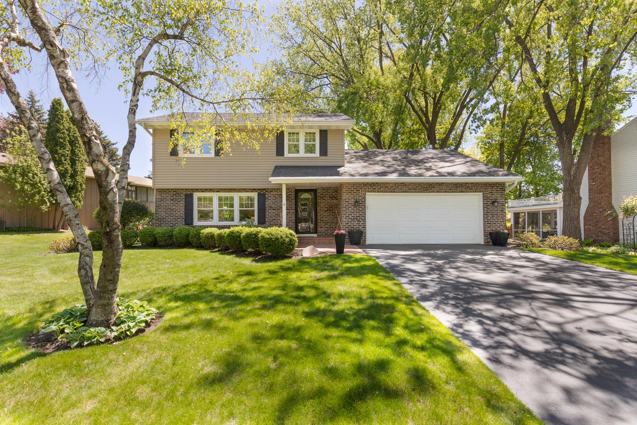 6917 W 82nd Street Bloomington MN 55438