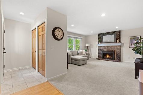6917 W 82nd Street Bloomington MN 55438