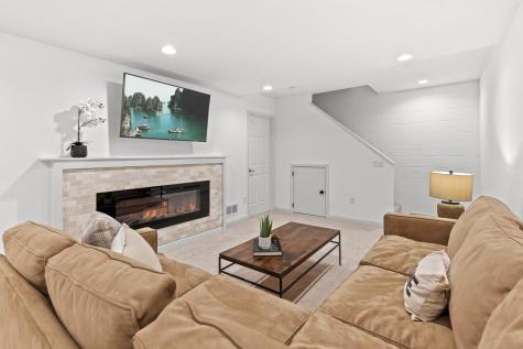 6917 W 82nd Street Bloomington MN 55438