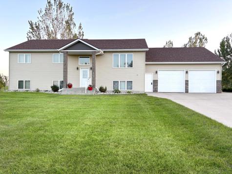 4505 36th Avenue N Fargo ND 58102