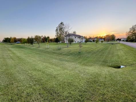 4505 36th Avenue N Fargo ND 58102