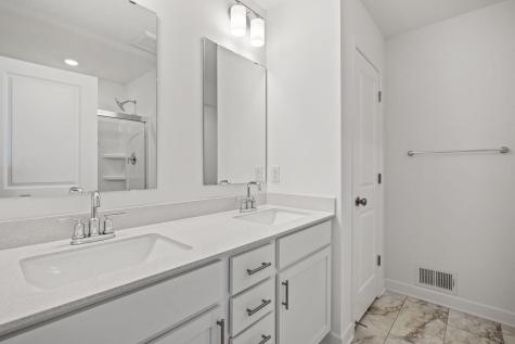 18310 Gladiator Drive Lakeville MN 55068