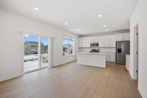 18310 Gladiator Drive Lakeville MN 55068
