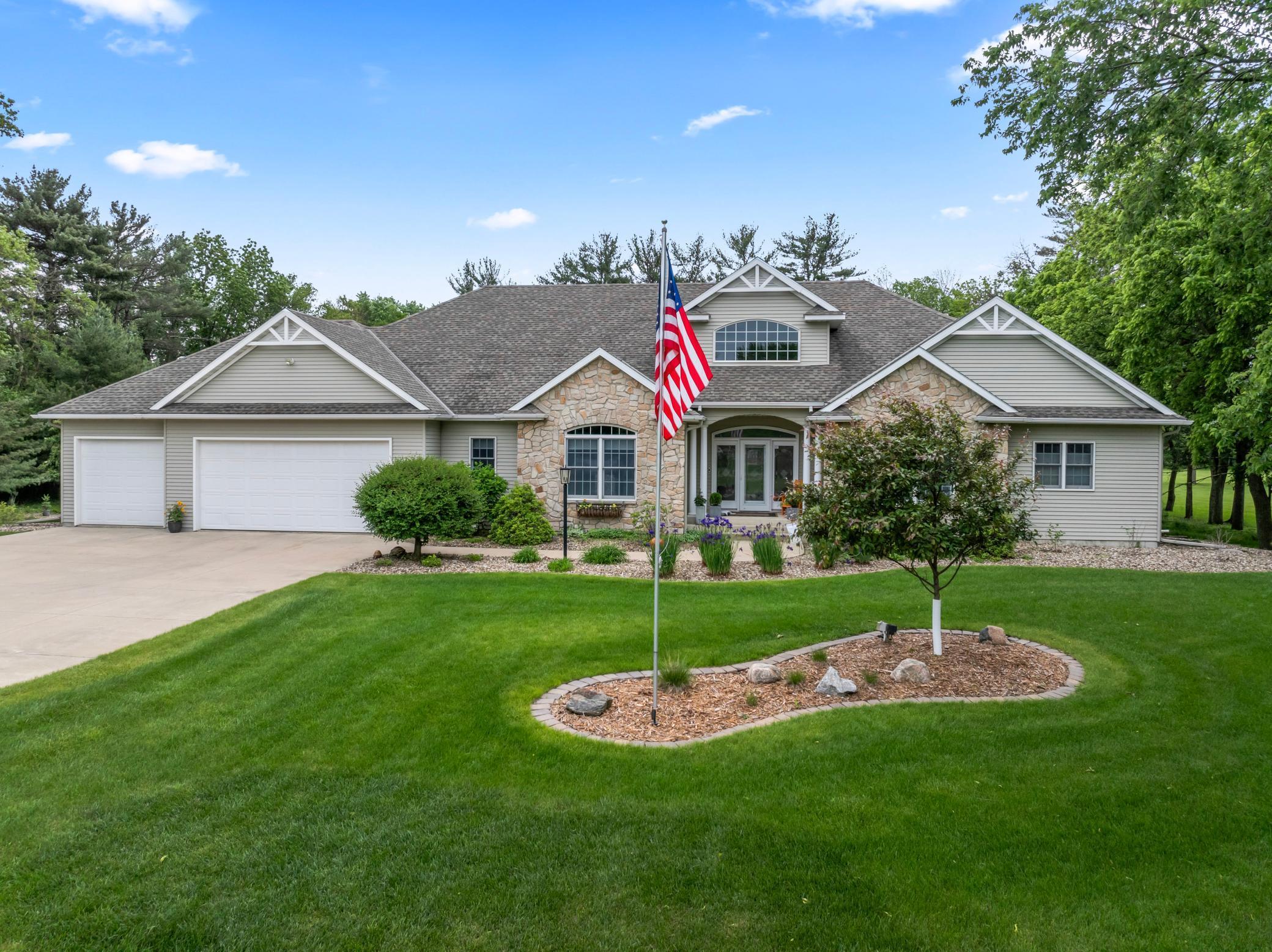 2203 12th Avenue SW Austin MN 55912