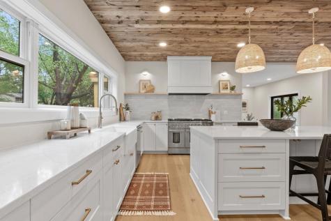 4404 Wilson Street Minnetonka MN 55345