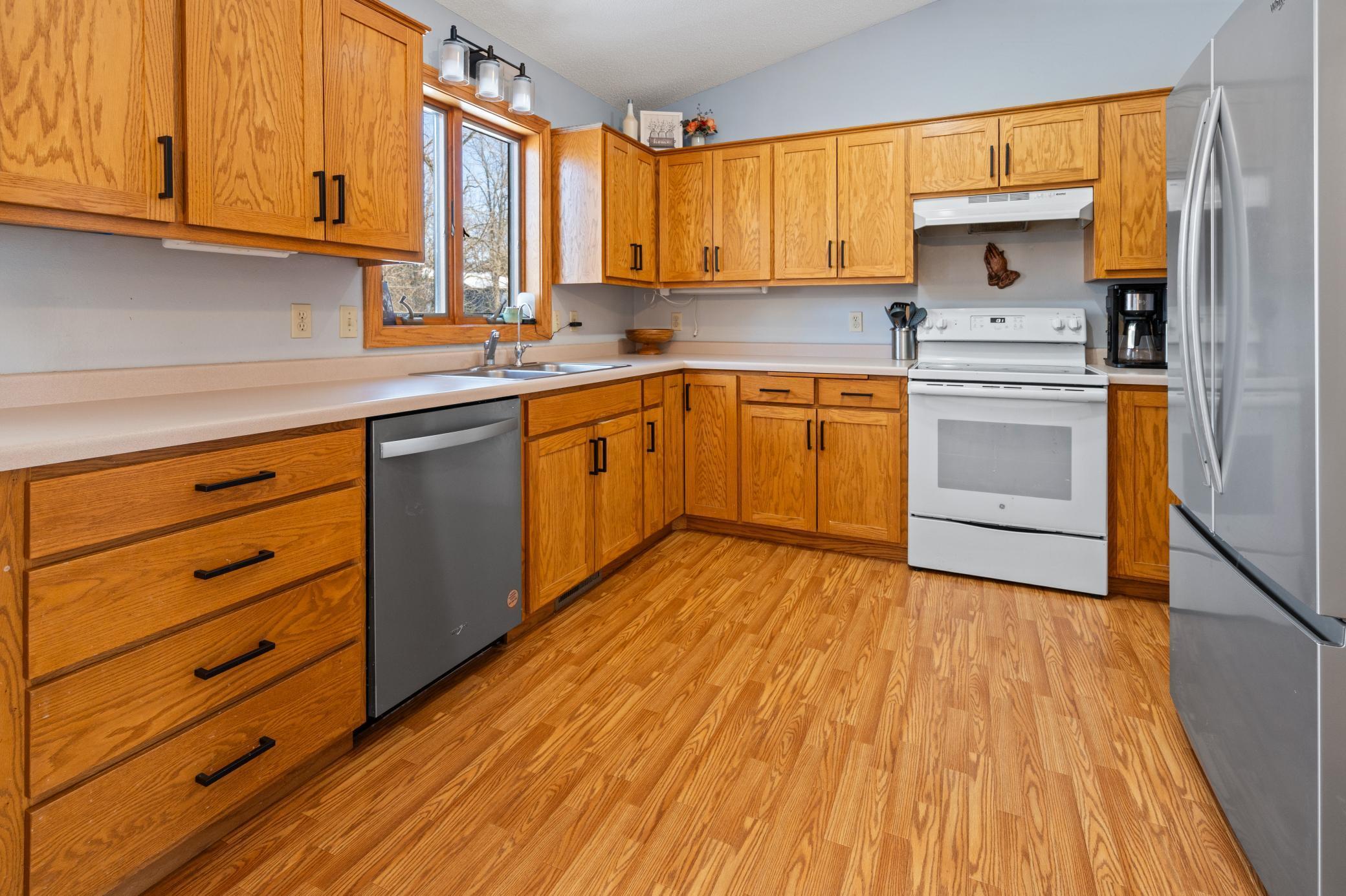 13594 Jesse Street Becker MN 55308