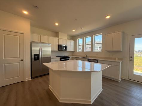 14952 Avondale View Rosemount MN 55068