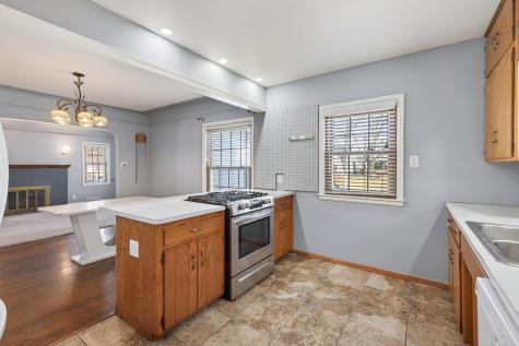 930 Hawthorne Avenue E Saint Paul MN 55106
