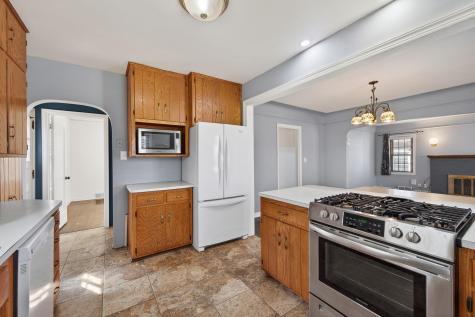 930 Hawthorne Avenue E Saint Paul MN 55106