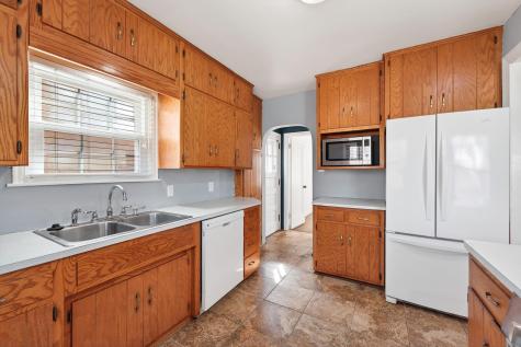 930 Hawthorne Avenue E Saint Paul MN 55106
