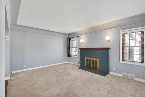 930 Hawthorne Avenue E Saint Paul MN 55106