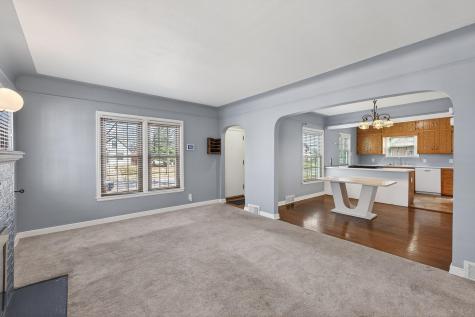 930 Hawthorne Avenue E Saint Paul MN 55106