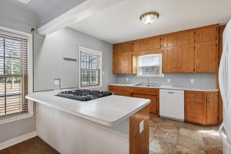 930 Hawthorne Avenue E Saint Paul MN 55106