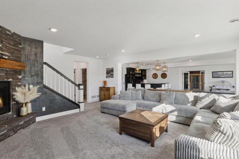 1389 Palmer Drive N Lake Elmo MN 55042