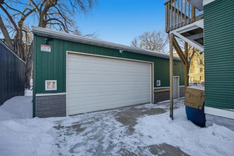 1122 4th Avenue N Fargo ND 58102
