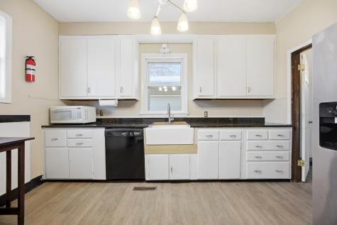 1122 4th Avenue N Fargo ND 58102