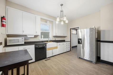 1122 4th Avenue N Fargo ND 58102