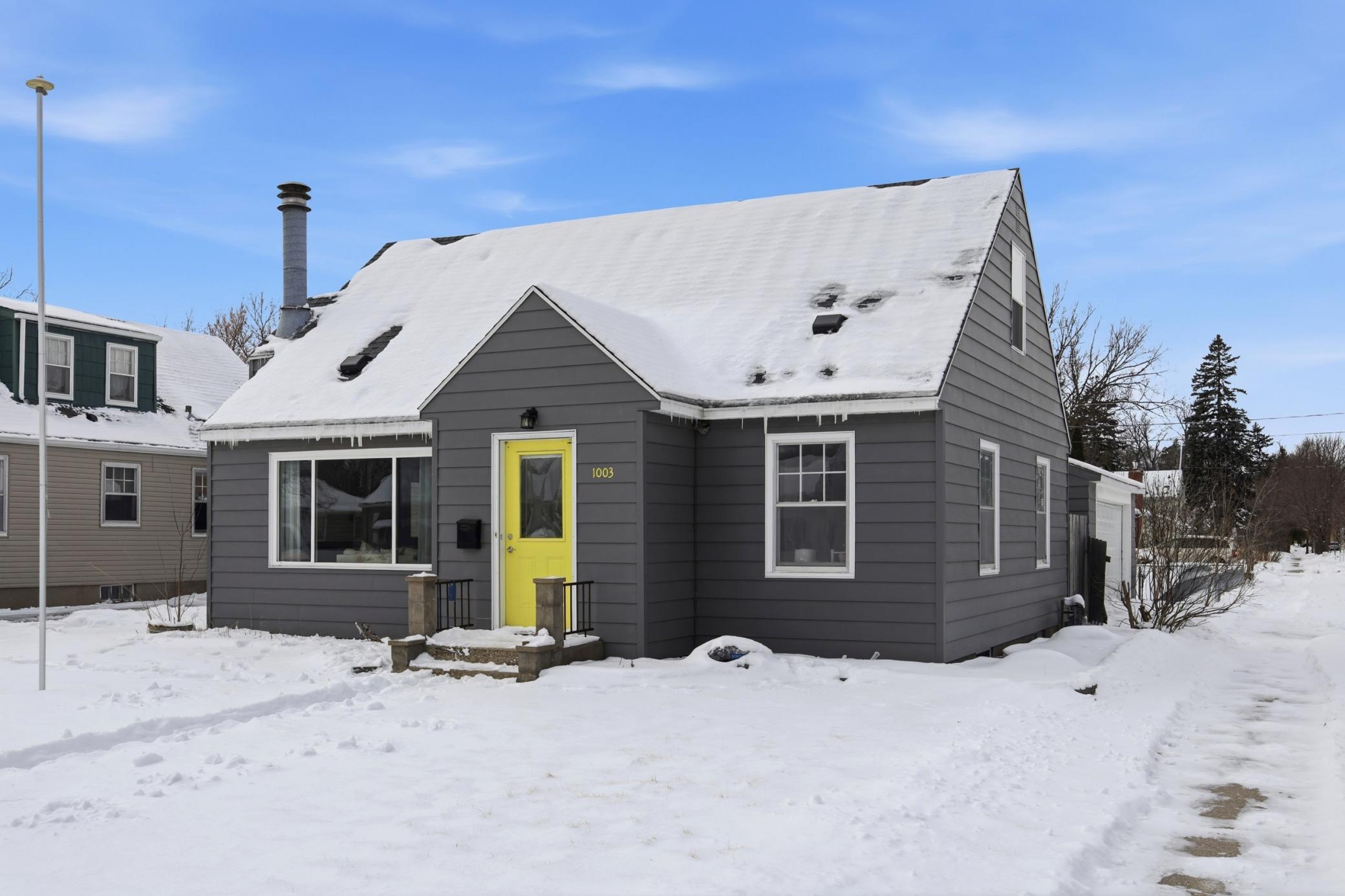 1003 11th Street S Moorhead MN 56560