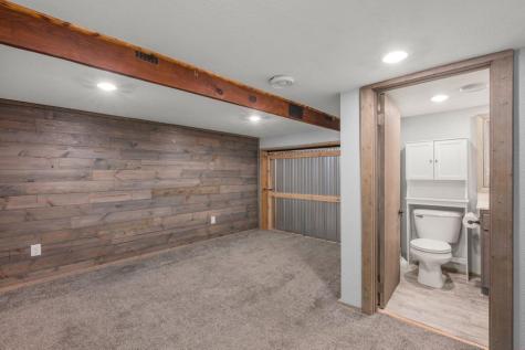 90917 240th Street Austin MN 55912