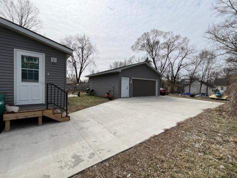 516 S Miller Avenue Litchfield MN 55355