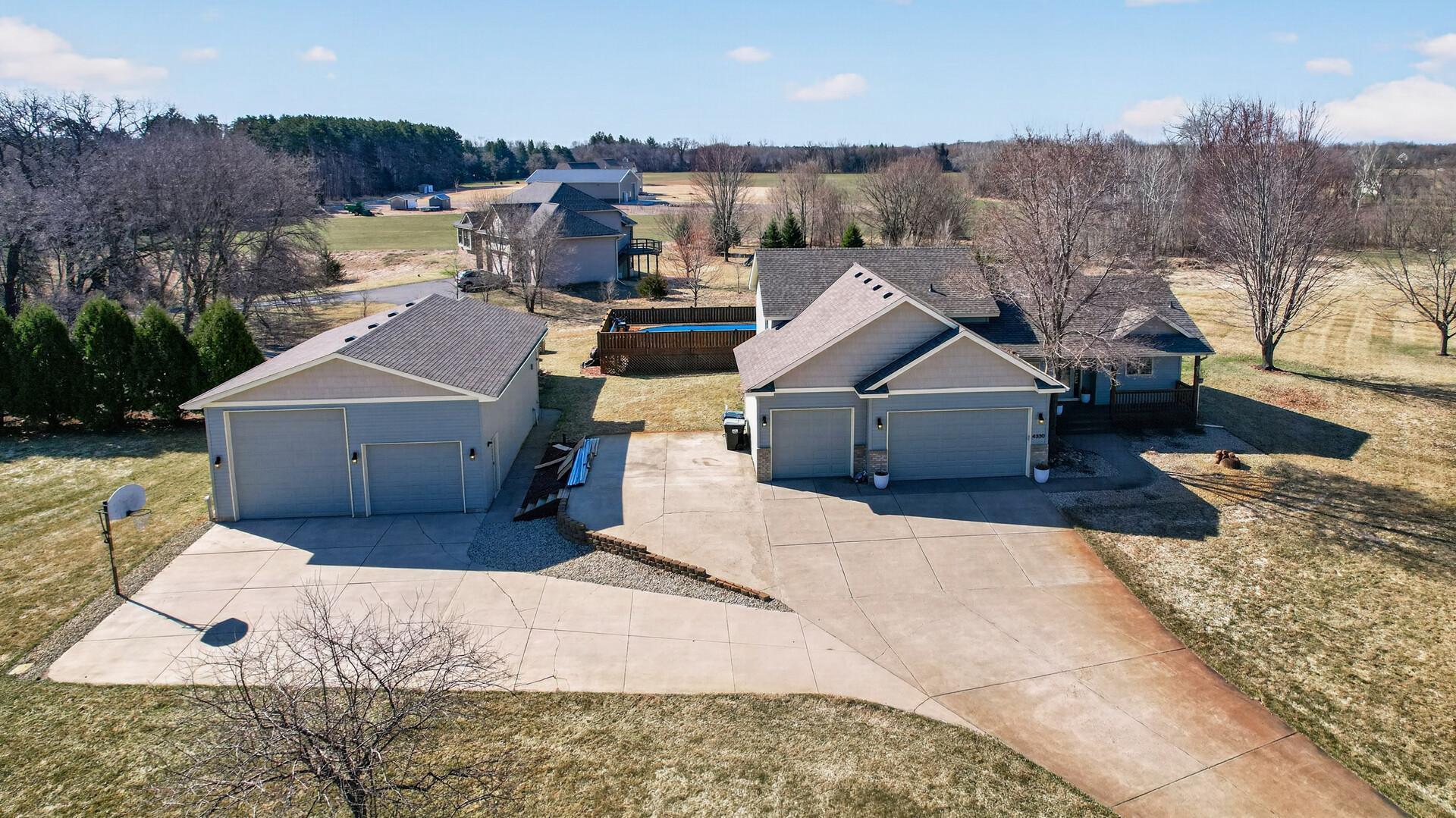 4330 203rd Lane NW Anoka MN 55303