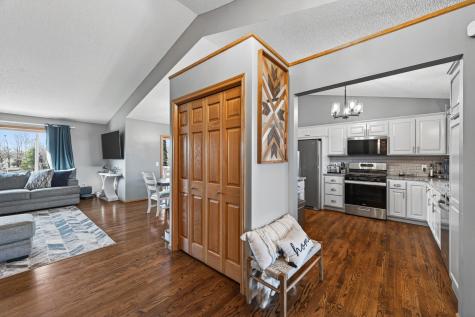 4330 203rd Lane NW Anoka MN 55303