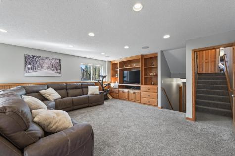 4330 203rd Lane NW Anoka MN 55303