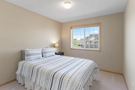 16373 Elm Creek Lane Lakeville MN 55044