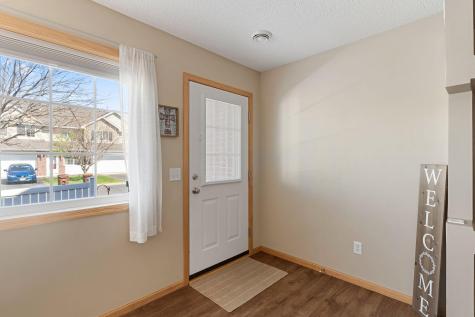 16373 Elm Creek Lane Lakeville MN 55044