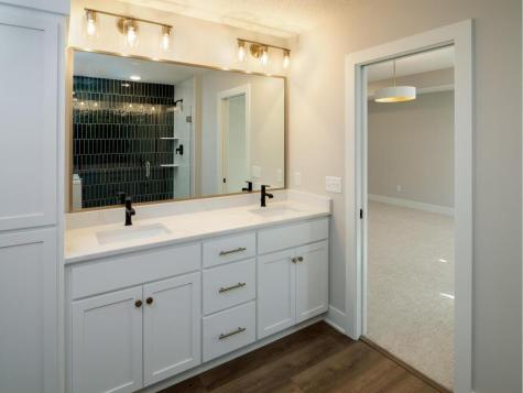 5380 176th Street Lakeville MN 55044
