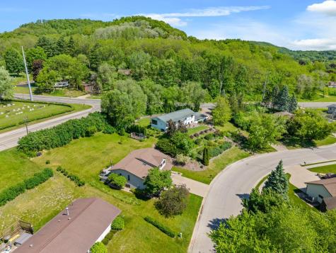 712 Juniper Street La Crescent MN 55947
