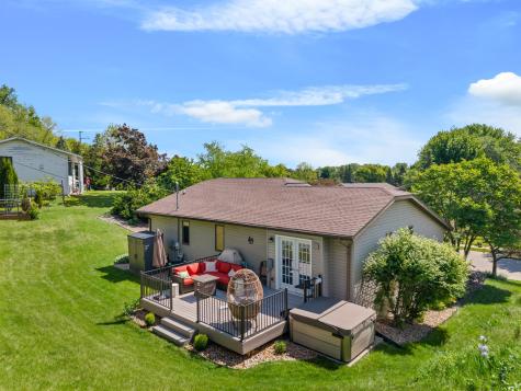 712 Juniper Street La Crescent MN 55947