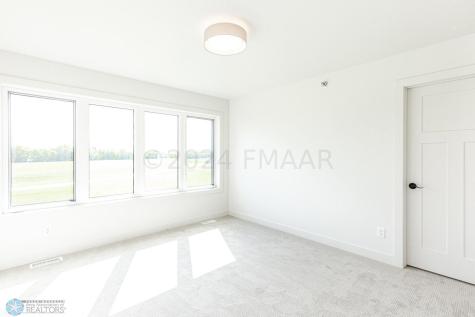5764 31st Street S Fargo ND 58104