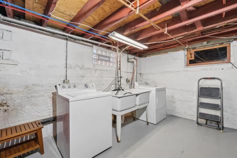 1676 Berkeley Avenue Saint Paul MN 55105
