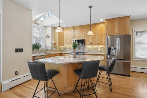 1676 Berkeley Avenue Saint Paul MN 55105