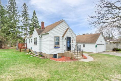 816 NW 9th Street Grand Rapids MN 55744