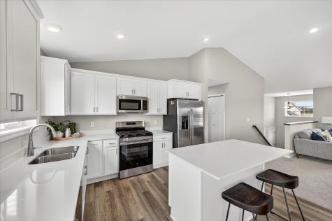 1404 Woods Road NE Isanti MN 55040