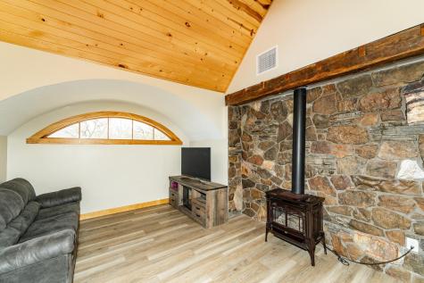 13345 25th Avenue NW Oronoco MN 55960