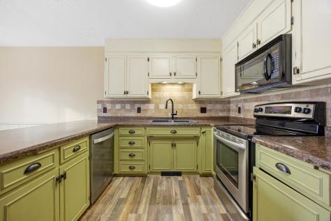 3512 40th Avenue S Prairie Rose ND 58104