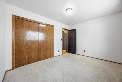 3512 40th Avenue S Prairie Rose ND 58104