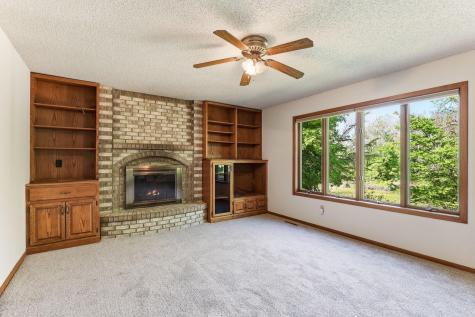 2133 Trumble Court Chaska MN 55318